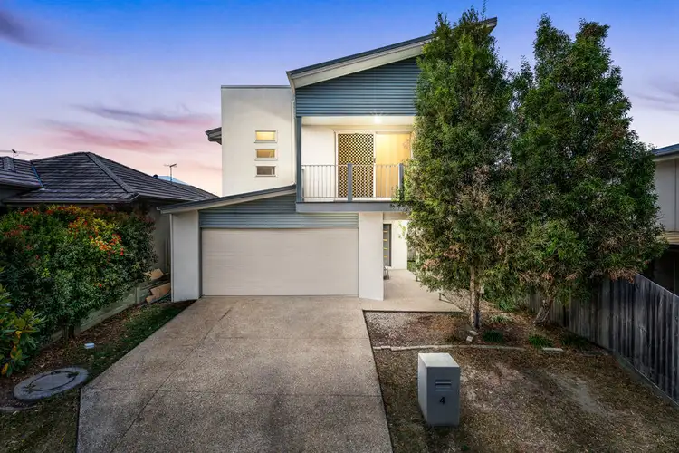 4 Riviera Crescent, North Lakes QLD 4509