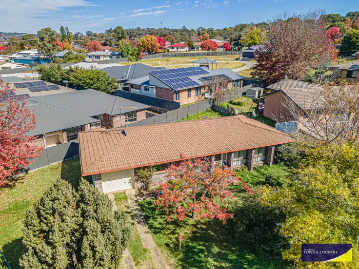 20 Freeman Crescent, Armidale NSW 2350