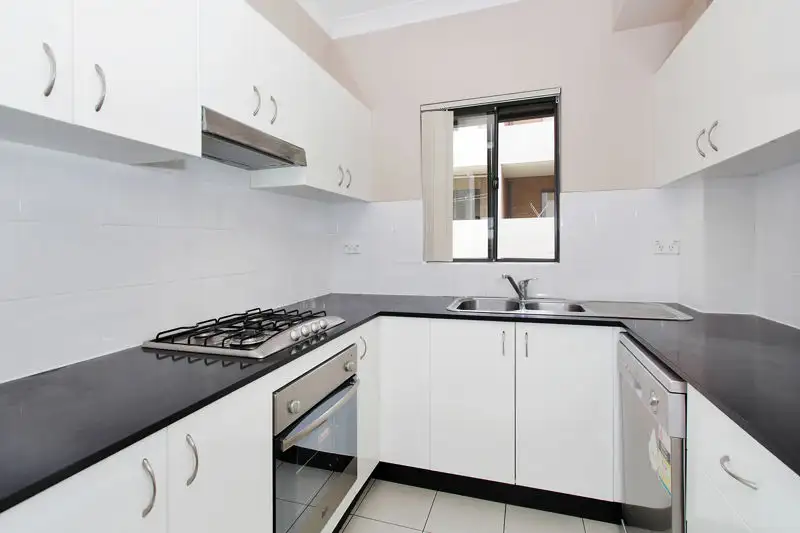 Main view of Homely unit listing, 33/9-17 Eastbourne Road, Homebush West NSW 2140