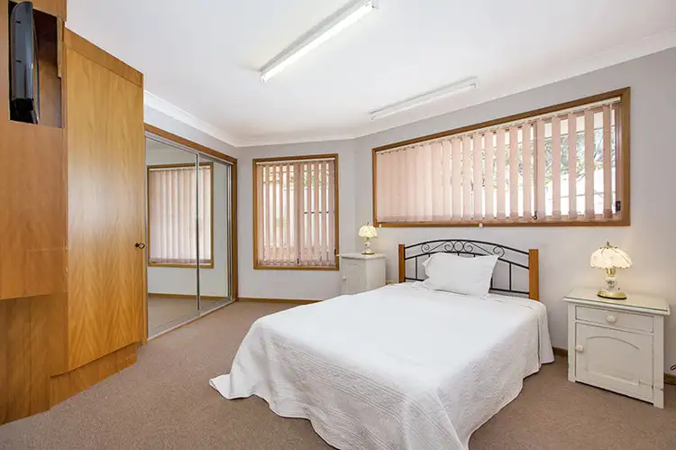 Fifth view of Homely semi-detached listing, 22 Charles Coxen Close, Tamworth NSW 2340