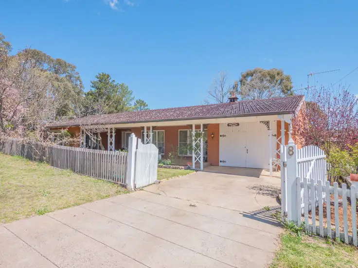 Main view of Homely house listing, 8 Roslyn Avenue, Armidale NSW 2350