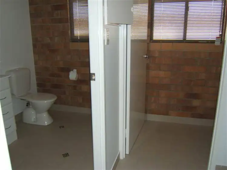 Fifth view of Homely unit listing, 186 Walker Street, Maryborough QLD 4650