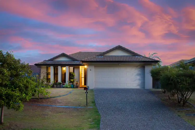 4 Zain Street, Heritage Park QLD 4118