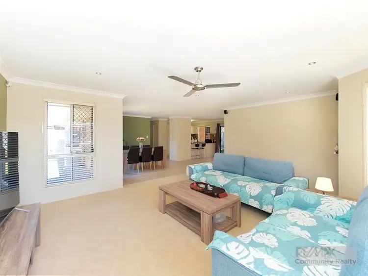 Second view of Homely house listing, 3 Moneghetti place, Calamvale QLD 4116