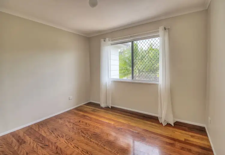 Fifth view of Homely house listing, 27 Highcrest Dr, Browns Plains QLD 4118