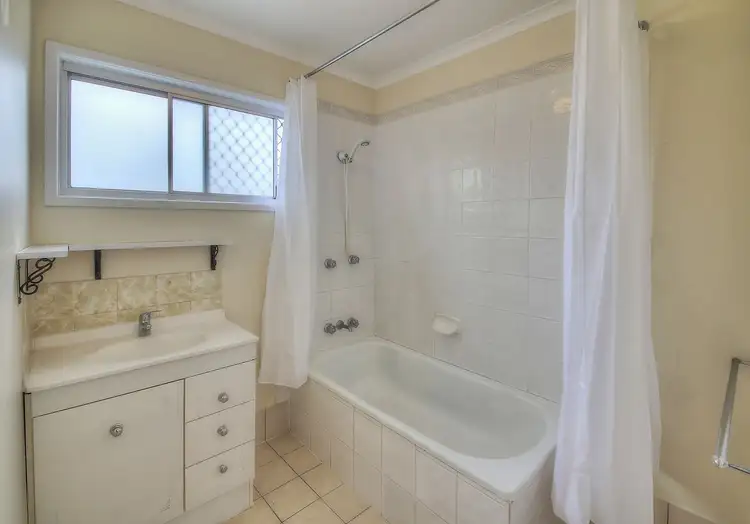 Sixth view of Homely house listing, 27 Highcrest Dr, Browns Plains QLD 4118