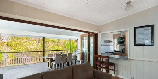 8 PHIPPS STREET, East Brisbane QLD 4169