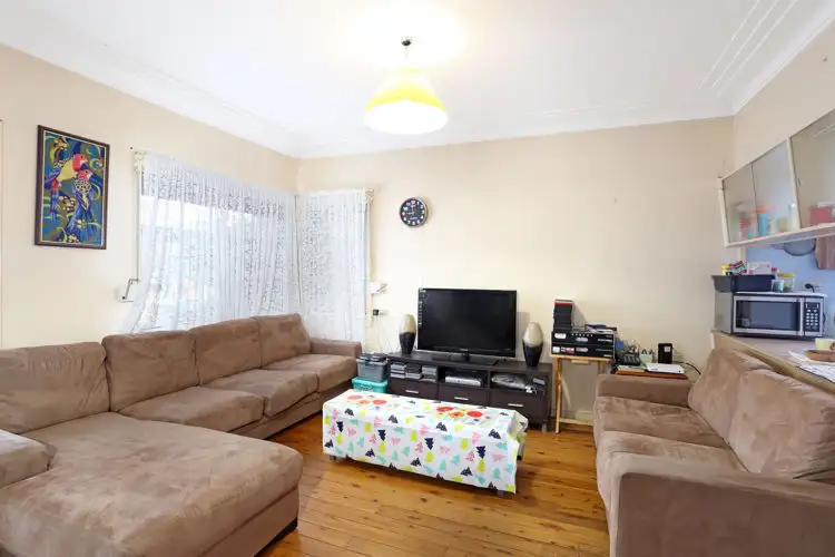 Fifth view of Homely house listing, 32 Mountford Avenue, Guildford NSW 2161