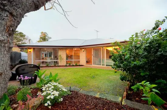 40 Downey Drive, Manning WA 6152