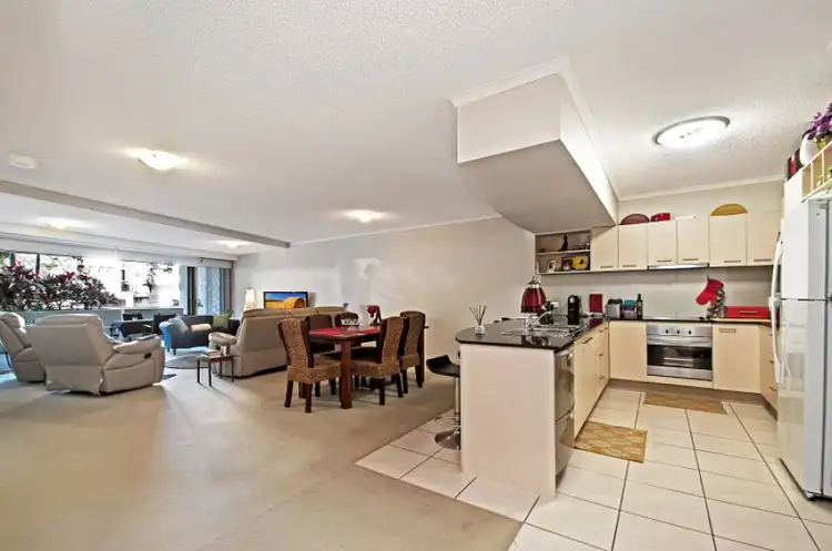 102/56 Lower Gay Tce 'Seabourn', Caloundra QLD 4551