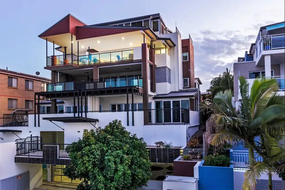 Main view of Homely unit listing, 4/92 Akonna St, Wynnum QLD 4178