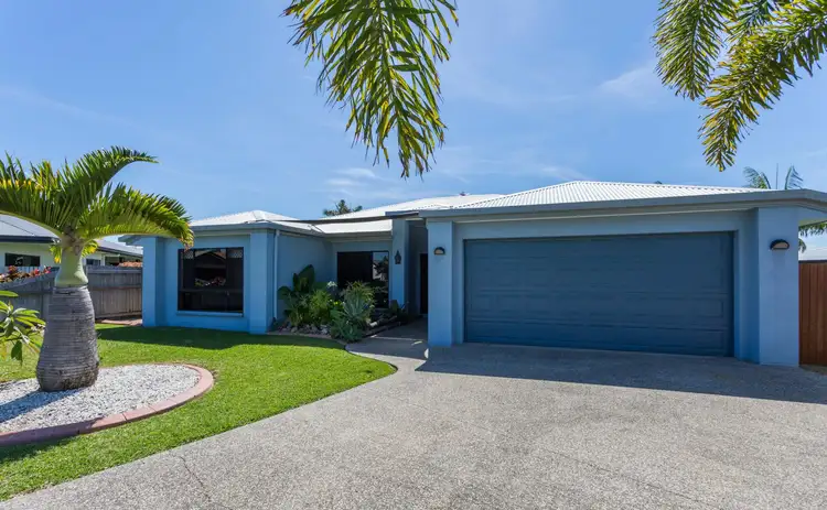 6 Mark Crescent, Glenella QLD 4740