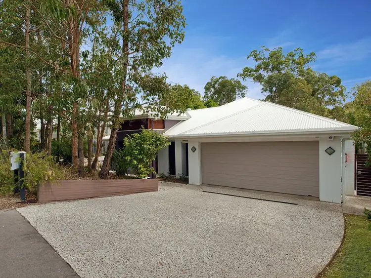 19 Goodenia Cres, Seventeen Mile Rocks QLD 4073