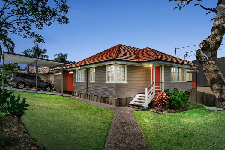 33 Quandeine Street, Stafford QLD 4053