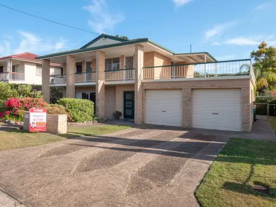 8 Angelina Street, Macgregor QLD 4109