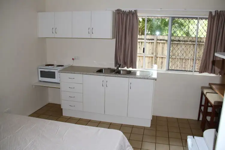 Main view of Homely unit listing, 8/7-27 McLachlan Street, Manunda QLD 4870