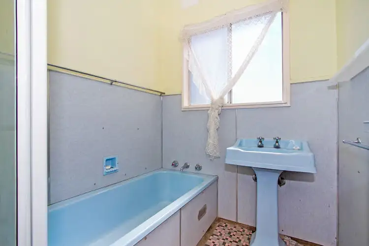 Fifth view of Homely house listing, 6 Churchill Street, Tamworth NSW 2340