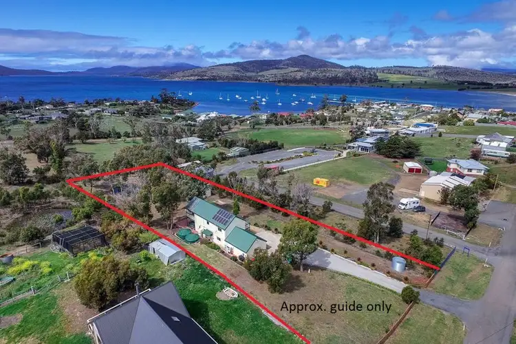 42 Bay Street, Dunalley TAS 7177