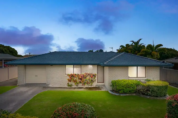 5 Uringa Street, Warana QLD 4575