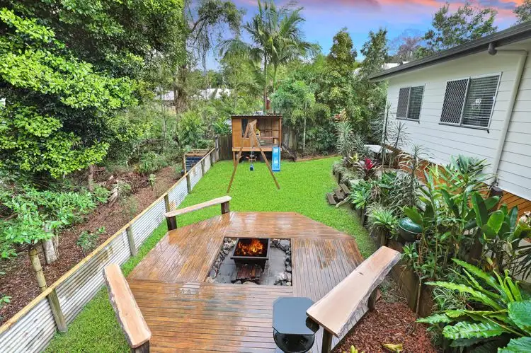 2 Josephine Court, Palmwoods QLD 4555