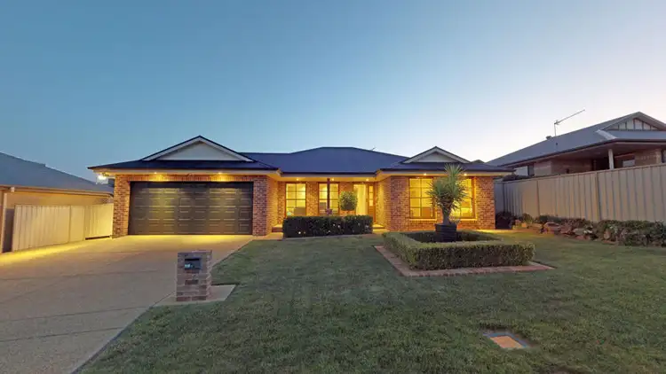 2 Monaro Court, Tatton NSW 2650