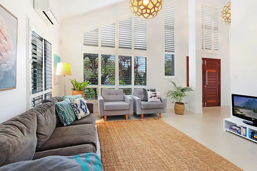 Main view of Homely house listing, 5 Willow Pl, Carindale QLD 4152