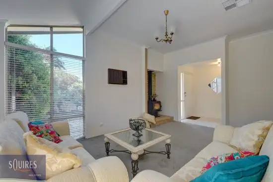 13 Spinnaker Crest, Ballajura WA 6066