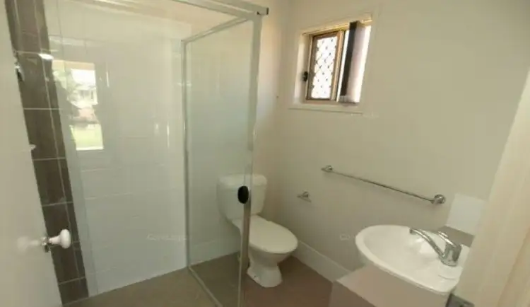 Fifth view of Homely house listing, 2 Waterlilly Court, Rothwell QLD 4022