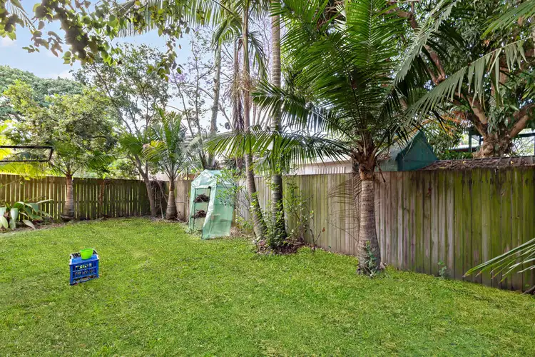 4/32 Iris Street, Holland Park West QLD 4121