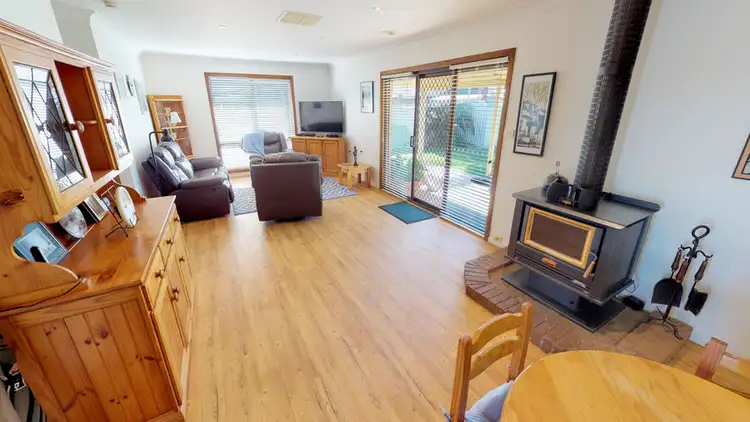 Sixth view of Homely house listing, 25 Geneva Crescent, Lake Albert NSW 2650