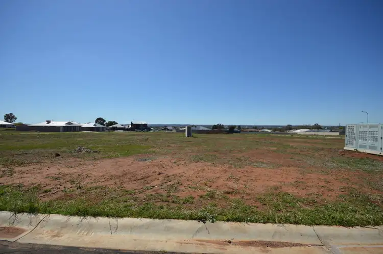 12 Yarra Place, Dubbo NSW 2830