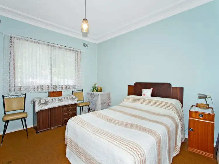 Second view of Homely house listing, 230 Lakedge Avenue, Berkeley Vale NSW 2261