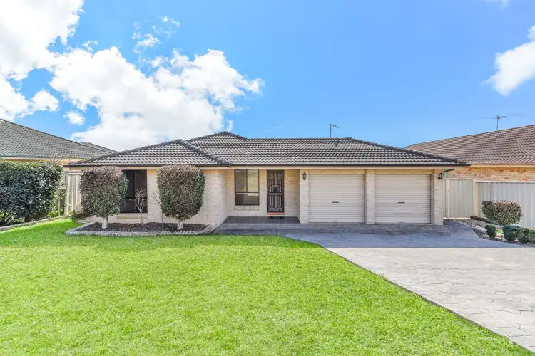 93 Downes Crescent, Currans Hill NSW 2567