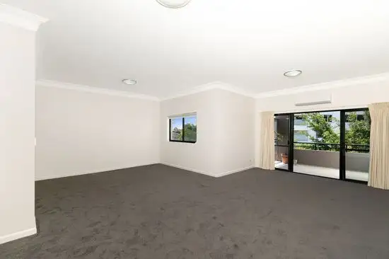Second view of Homely unit listing, 16/39 CAIRNS STREET, Kangaroo Point QLD 4169