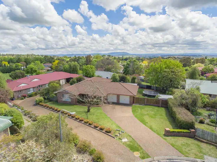 Main view of Homely house listing, 2 Kilkenny Close, Armidale NSW 2350