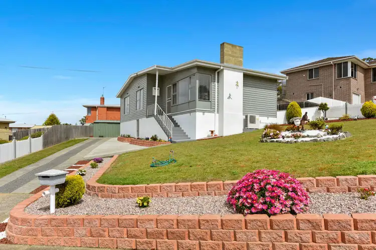 67 Binalong Road, Mornington TAS 7018