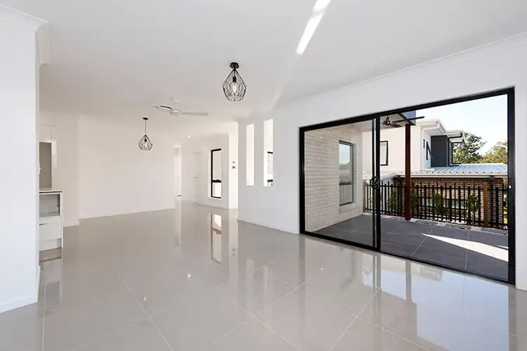 Sixth view of Homely house listing, 5 Cecilia Crt, Carina Heights QLD 4152