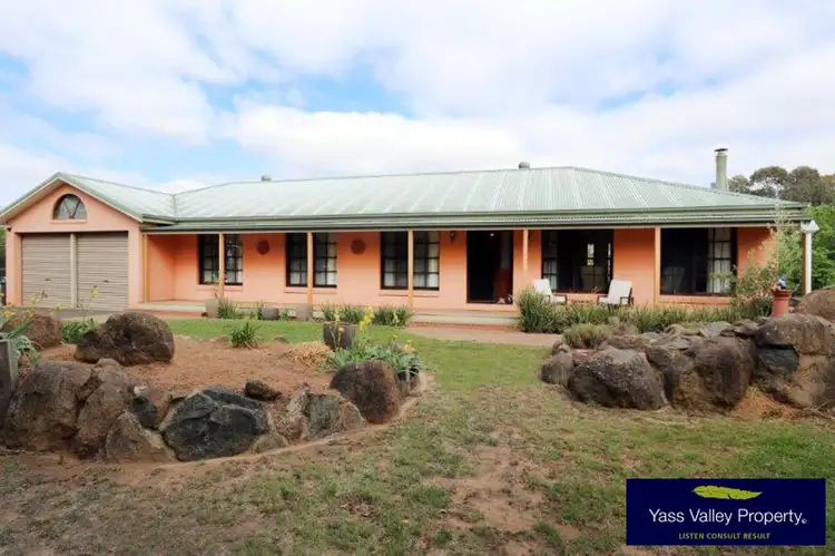 19 Cooks Hill Road, Yass NSW 2582