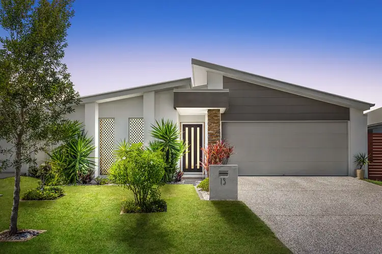 15 Macintyre Crescent, Pelican Waters QLD 4551