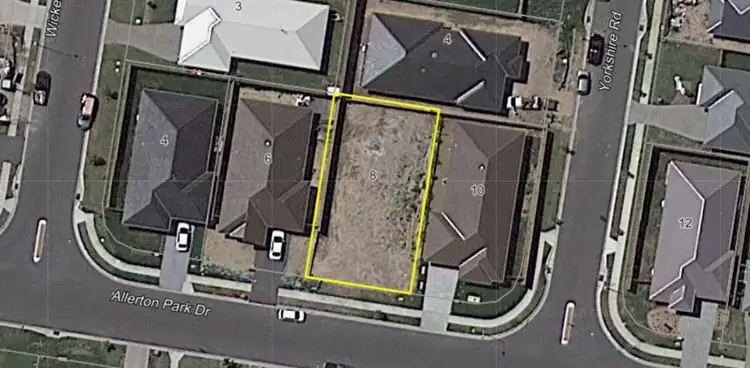 8 Allerton Park Drive, Park Ridge QLD 4125