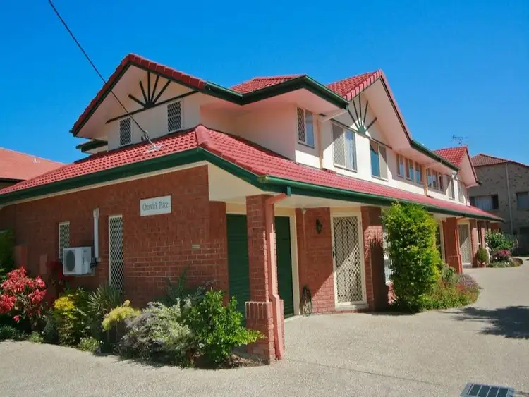 2/21 Downs Street, Redcliffe QLD 4020