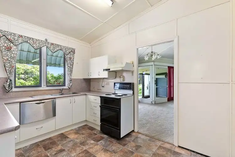 Fifth view of Homely house listing, 2 Doon Villa Avenue, Maryborough QLD 4650
