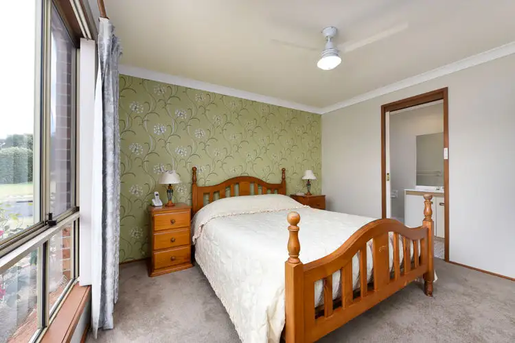 Sixth view of Homely house listing, 10 Shannon Place, Kearns NSW 2558