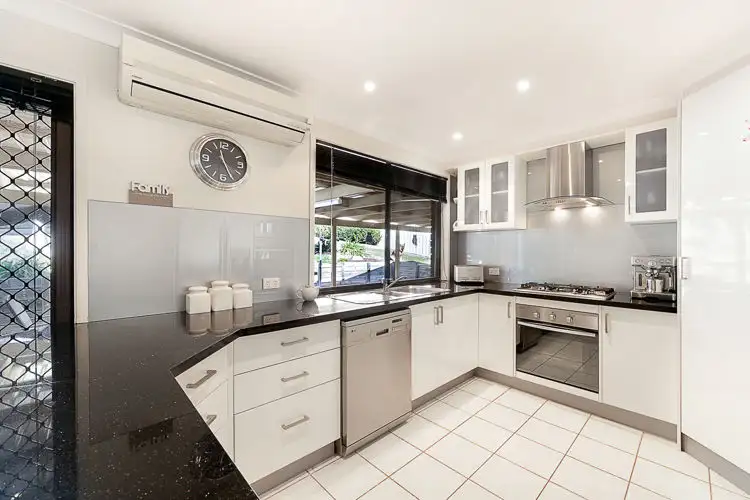 27 Tipping Place, Ambarvale NSW 2560