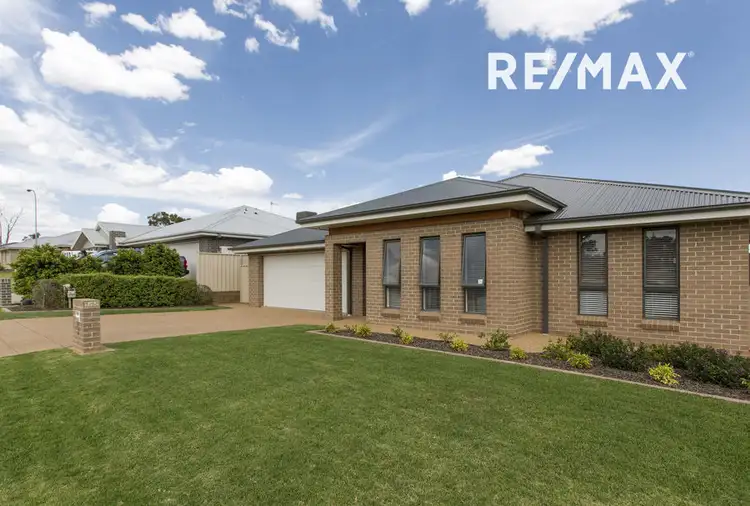 Main view of Homely house listing, 9 Cootamundra Boulevard, Gobbagombalin NSW 2650