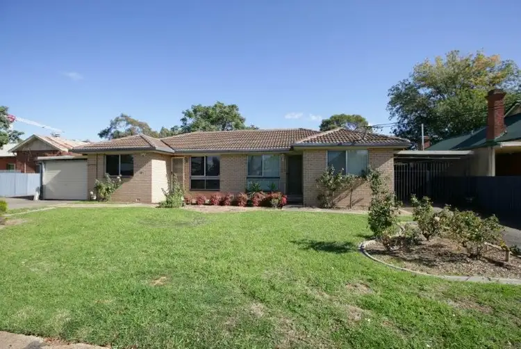 Main view of Homely house listing, 1/36 Murray Street, Central, Wagga Wagga NSW 2650