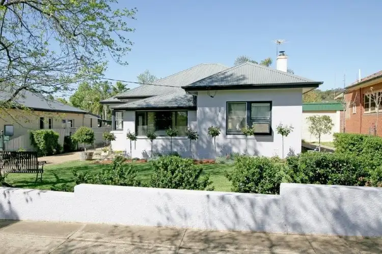 41 Mitchelmore Street, Turvey Park NSW 2650