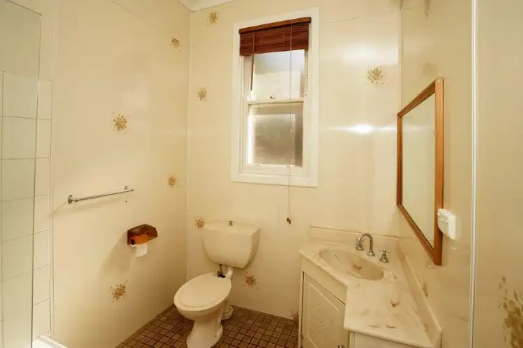 Fifth view of Homely house listing, 217 Gurwood St, Wagga Wagga NSW 2650