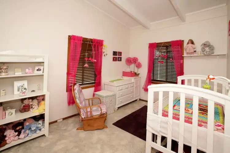 Sixth view of Homely house listing, 34 Eldershaw Drive, Forest Hill NSW 2651