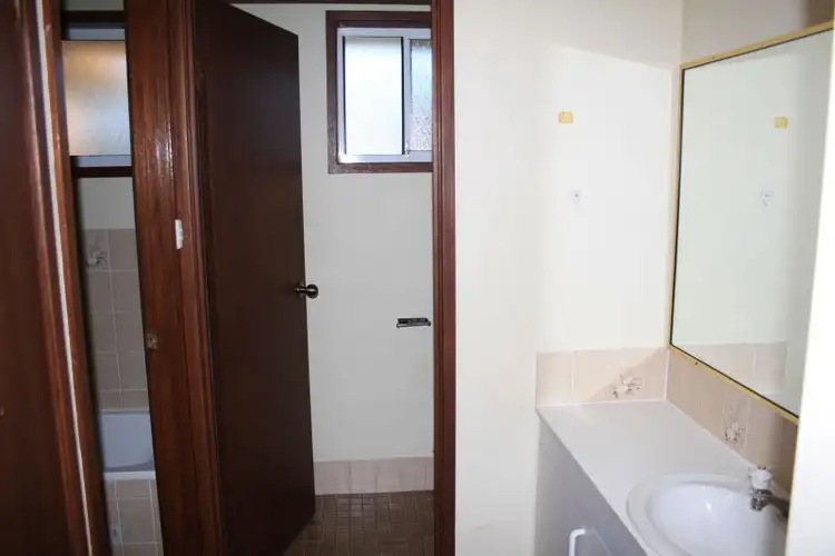 Fourth view of Homely house listing, 6 Koby Close, Lake Haven NSW 2263